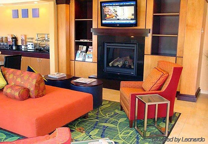 Fairfield Inn & Suites Bismarck North Экстерьер фото