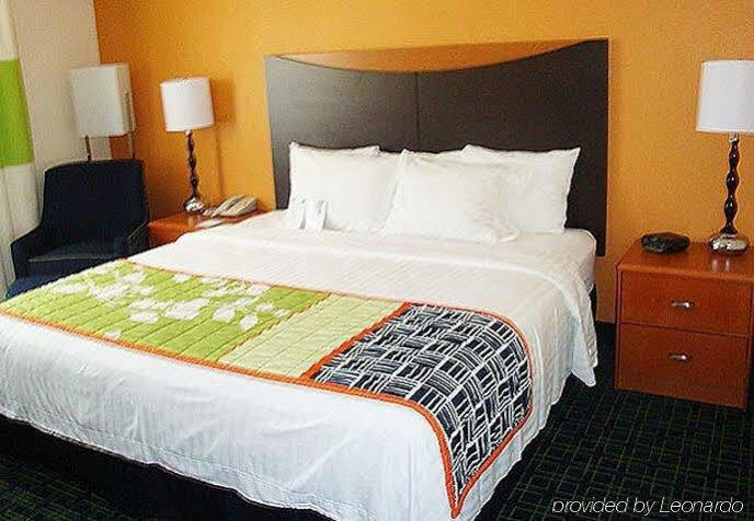 Fairfield Inn & Suites Bismarck North Экстерьер фото